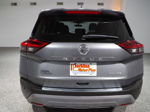 Used 2021 Nissan Rogue SV AWD/4WD image 8