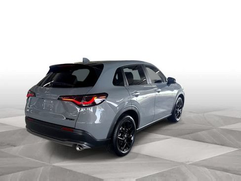 Used 2025 Honda HR-V Sport image 8