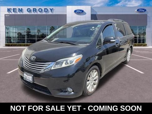 Used 2015 Toyota Sienna Limited Premium FWD image 1
