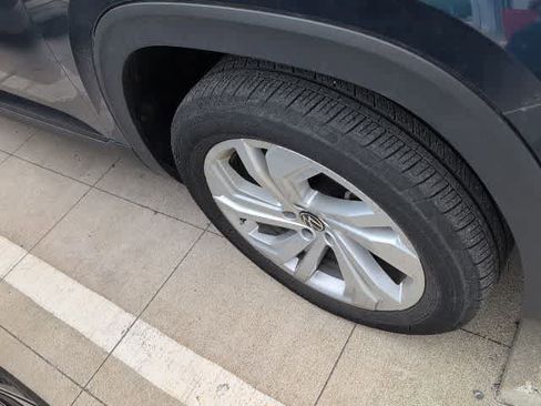 Certified 2023 Volkswagen Atlas SE AWD/4WD image 7