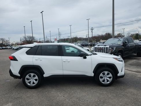 Used 2024 Toyota RAV4 LE image 3