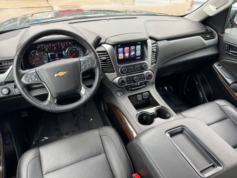 Used 2020 Chevrolet Tahoe LT w/ Luxury Package AWD/4WD image 12