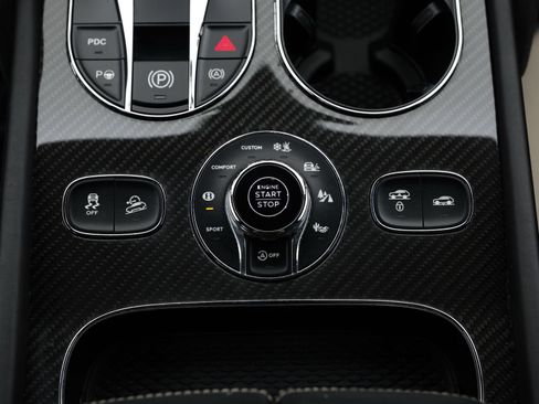 Used 2021 Bentley Bentayga Speed AWD/4WD image 27