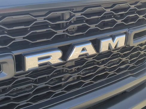 Used 2019 RAM 5500 Tradesman RWD image 31