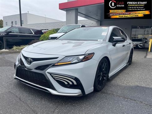 Used 2023 Toyota Camry XSE w/ Cold Weather Package AWD/4WD image 3