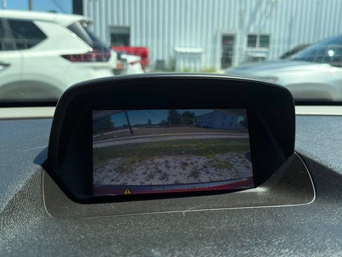 Used 2016 Buick Encore Convenience FWD image 5