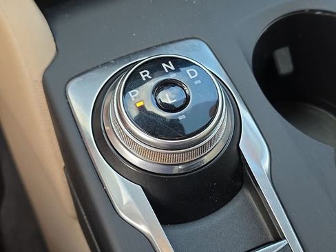 Used 2021 Ford Escape SE image 36