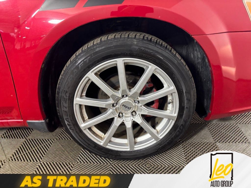 Used 2013 Dodge Avenger SXT FWD image 21