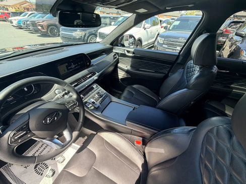 Used 2020 Hyundai Palisade Limited image 12