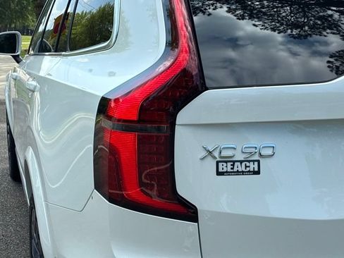 New 2026 Volvo XC90 T8 Plus w/ Protection Package Premier AWD/4WD image 13
