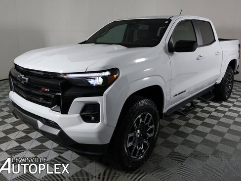 Used 2024 Chevrolet Colorado Z71 w/ Z71 Convenience Package 2 image 10