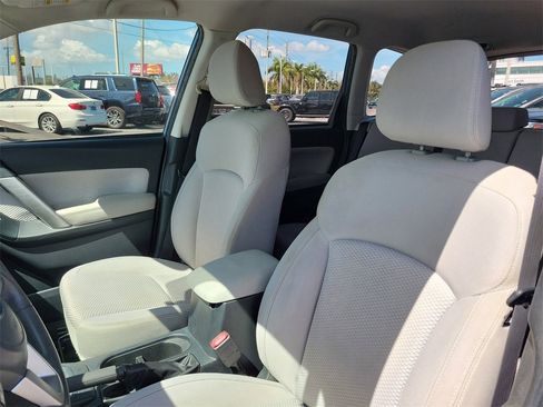 Used 2017 Subaru Forester 2.5i w/ Alloy Wheel Package image 18
