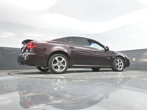Used 2005 Pontiac Grand Prix GXP w/ Premium Audio Package FWD image 39