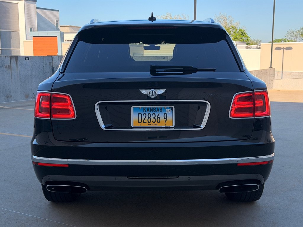Used 2018 Bentley Bentayga AWD/4WD image 6