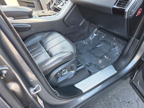 Used 2017 Land Rover Range Rover Sport HSE AWD/4WD image 30