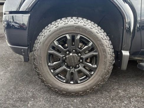 Used 2020 GMC Sierra 2500 Denali w/ Denali Ultimate Package AWD/4WD image 14