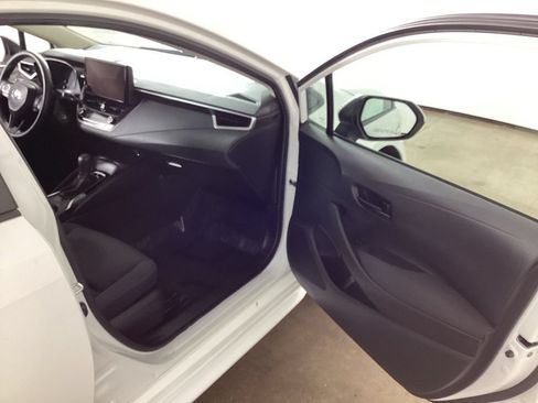 Used 2024 Toyota Corolla LE FWD image 17