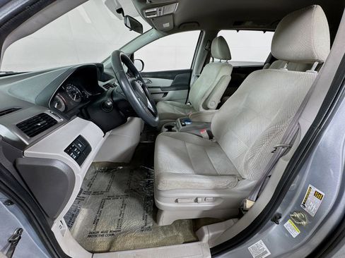 Used 2016 Honda Odyssey EX image 12