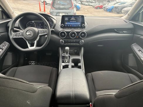 Used 2025 Nissan Sentra SV FWD image 27
