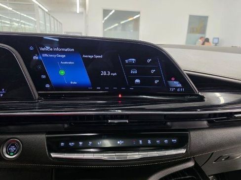 Used 2023 Cadillac Escalade Sport AWD/4WD image 18