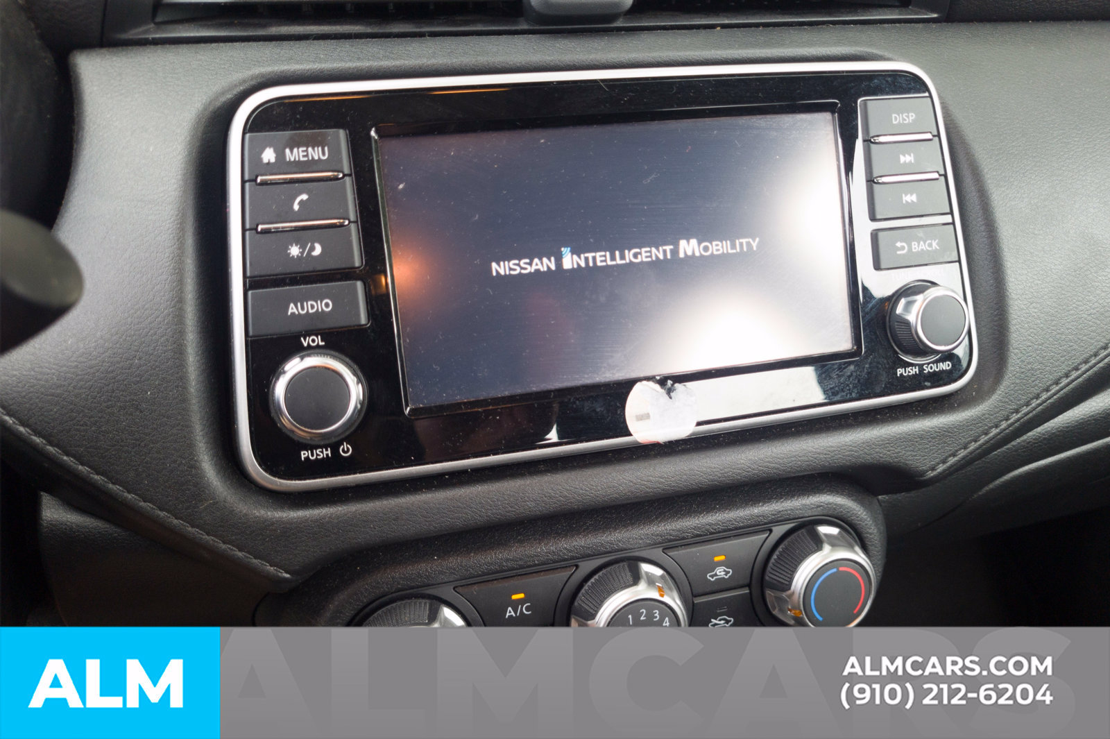 Used 2025 Nissan Versa S FWD image 10