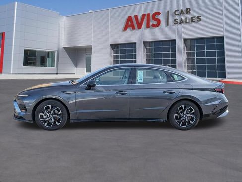 Used 2025 Hyundai Sonata SEL FWD image 10