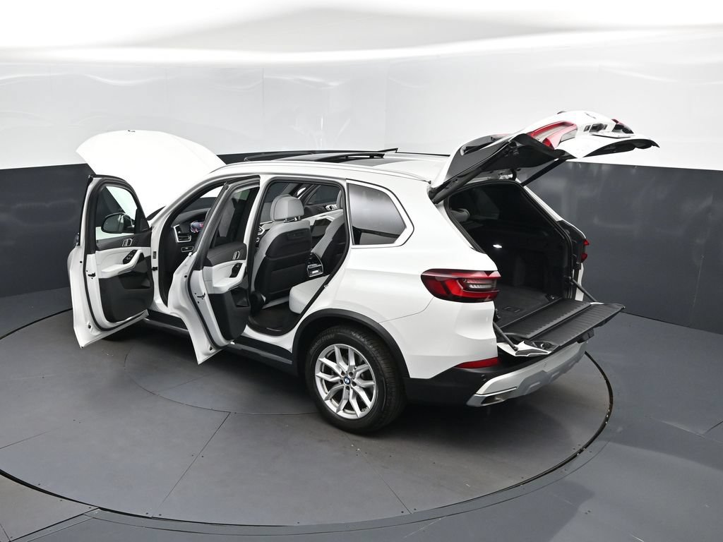 Certified 2023 BMW X5 sDrive40i RWD image 2