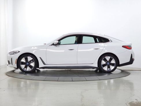 Used 2023 BMW i4 eDrive35 w/ Premium Package RWD image 4