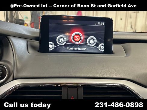 Used 2018 MAZDA CX-9 Touring FWD image 19