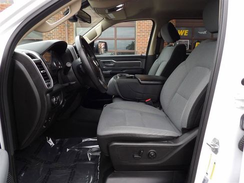 Used 2019 RAM 1500 Big Horn image 10