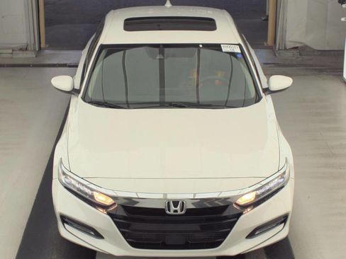 Used 2019 Honda Accord EX image 2
