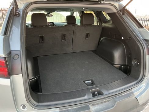 Used 2025 Chevrolet Blazer LT image 9