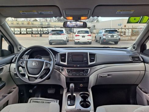 Used 2016 Honda Pilot LX image 8