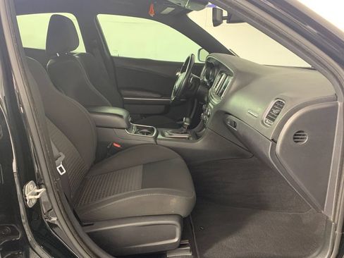 Used 2019 Dodge Charger R/T RWD image 39