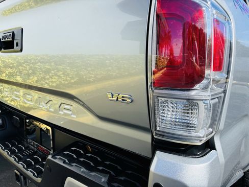 Used 2022 Toyota Tacoma TRD Sport image 20