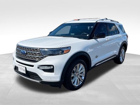 Used 2021 Ford Explorer King Ranch w/ Premium Technology Package AWD/4WD image 4