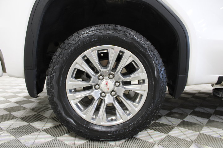 Used 2024 GMC Sierra 1500 Denali w/ Technology Package AWD/4WD image 48