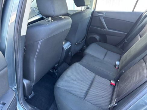 Used 2013 MAZDA MAZDA3 i SV image 27