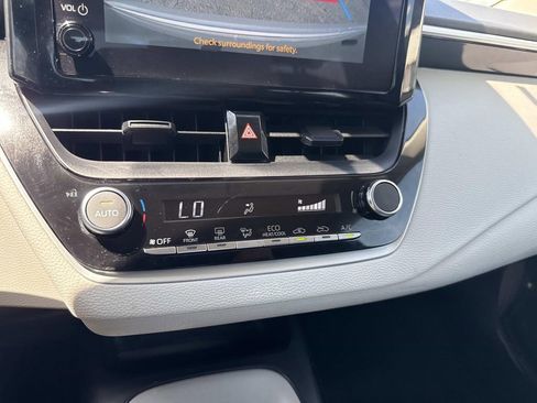 Used 2024 Toyota Corolla LE FWD image 22