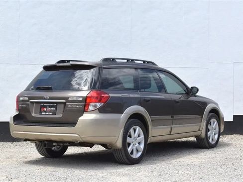 Used 2008 Subaru Outback 2.5i L.L. Bean AWD/4WD image 5