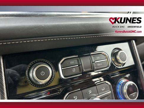 Used 2023 GMC Yukon XL Denali Ultimate image 26