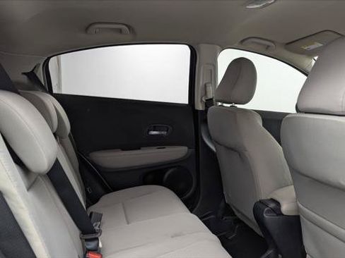 Used 2020 Honda HR-V LX image 18