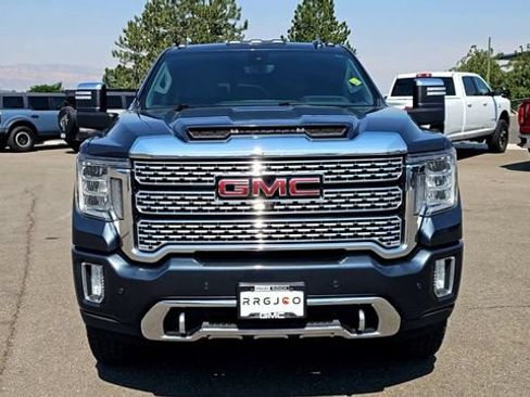 Used 2020 GMC Sierra 2500 Denali w/ Denali Ultimate Package AWD/4WD image 3