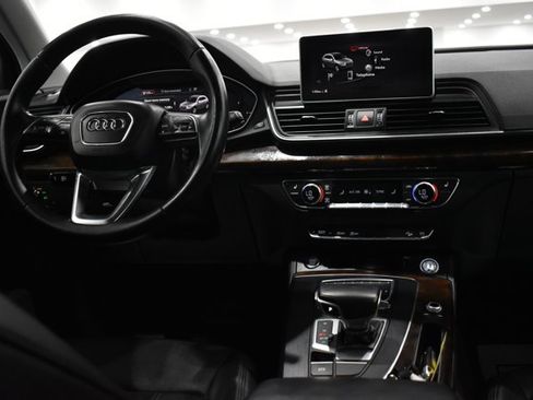 Used 2018 Audi Q5 2.0T Premium image 19