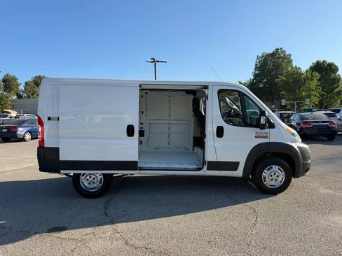 Used 2018 RAM ProMaster 1500 w/ Interior Convenience Group image 19