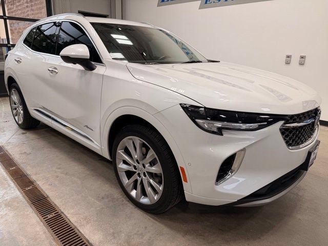 Used 2023 Buick Envision Avenir AWD/4WD image 2