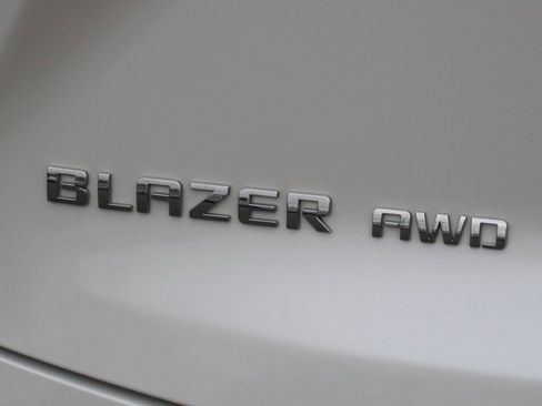 Used 2022 Chevrolet Blazer LT image 47