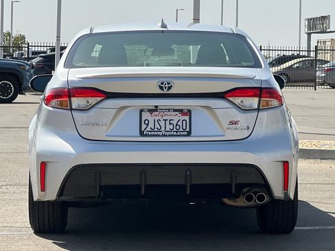 Certified 2024 Toyota Corolla SE FWD image 6