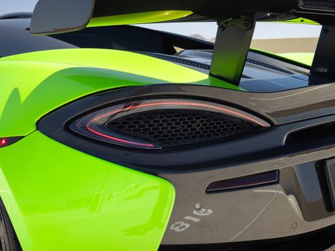 Used 2020 McLaren 620R RWD image 37