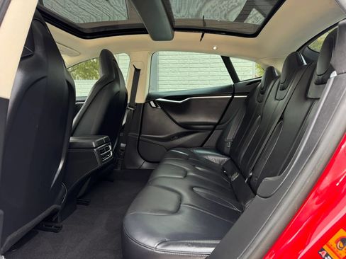 Used 2014 Tesla Model S 85 RWD image 18